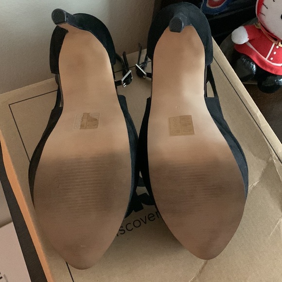 ASOS Cutout Platform Heels - Picture 8 of 9